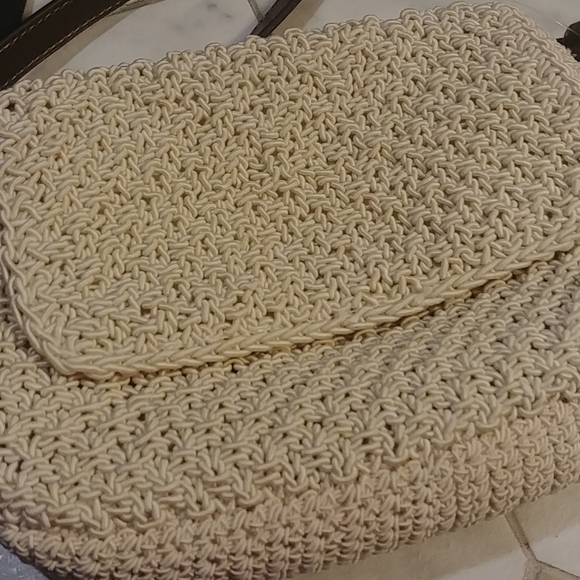 Woven off white NWT shoulder purse - Picture 3 of 4